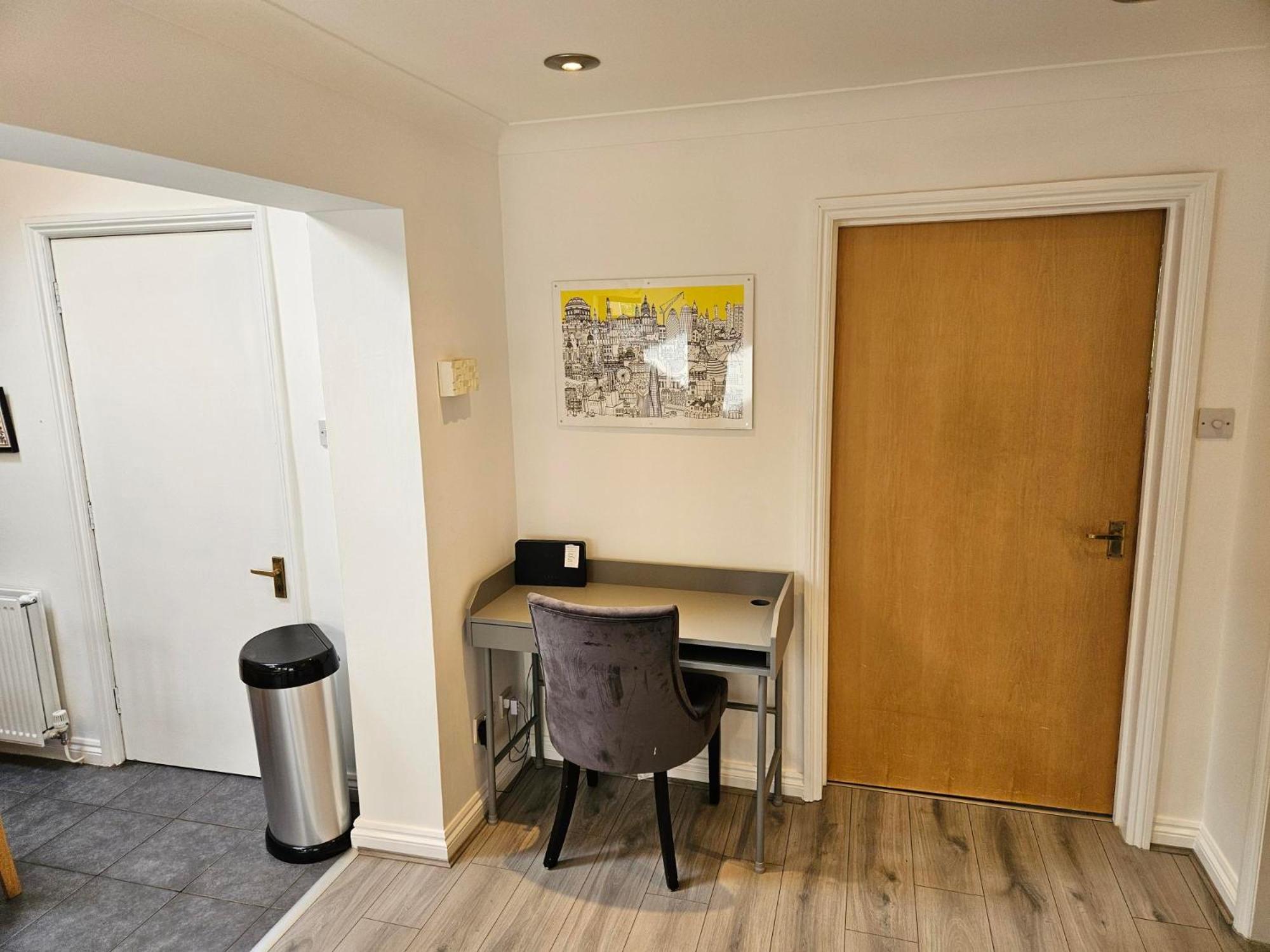 Redcot Gardens Stamford 4 Bed Contractor Familt Home With Parking Ngoại thất bức ảnh