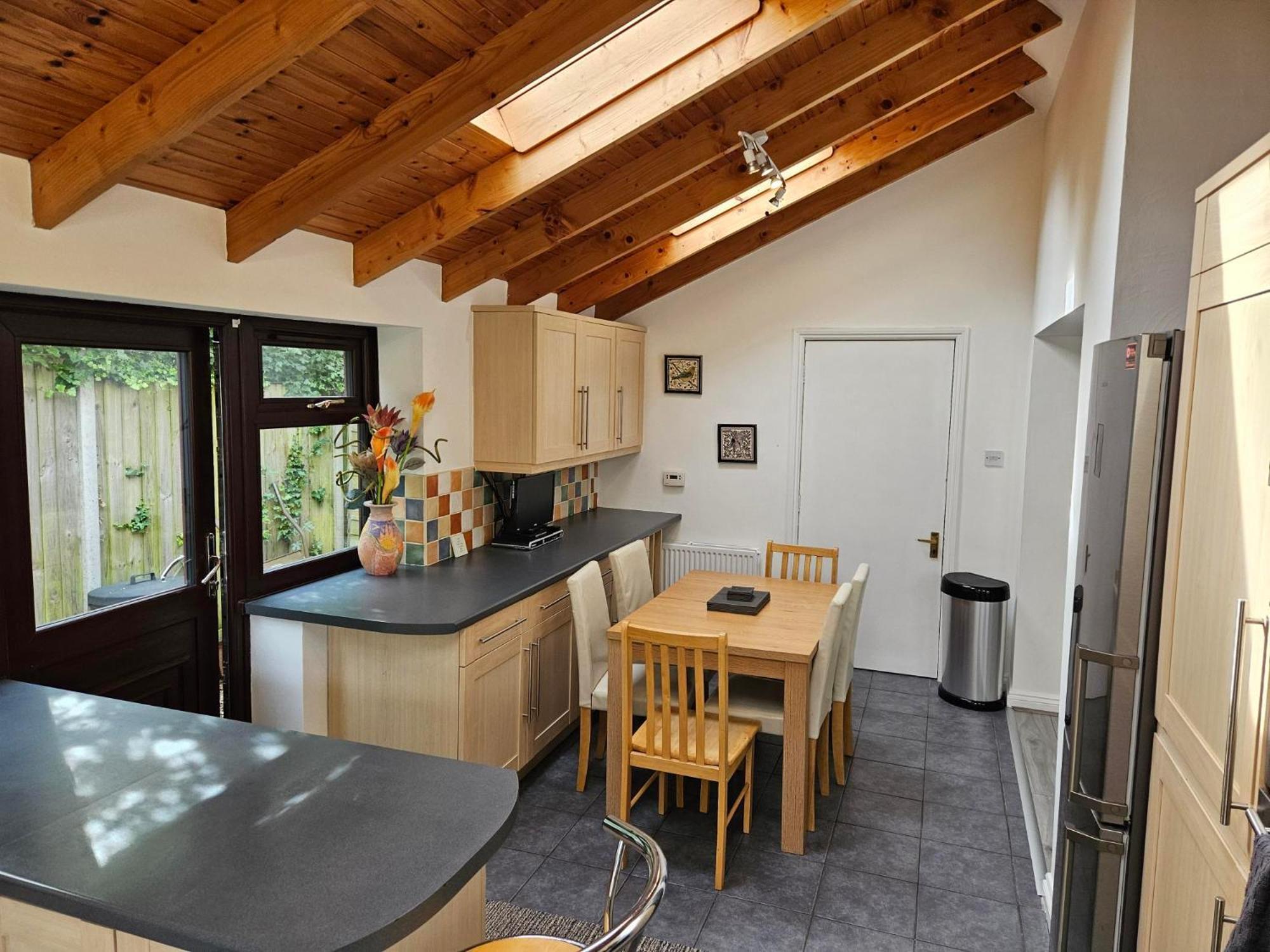 Redcot Gardens Stamford 4 Bed Contractor Familt Home With Parking Ngoại thất bức ảnh