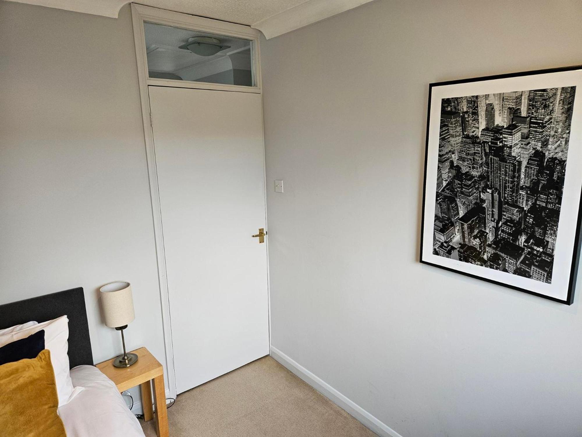 Redcot Gardens Stamford 4 Bed Contractor Familt Home With Parking Ngoại thất bức ảnh